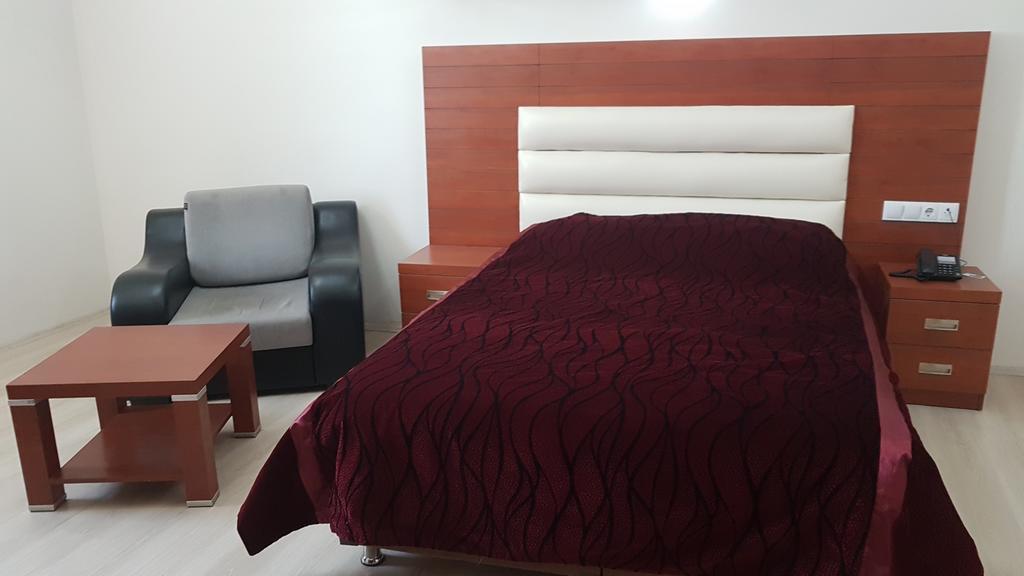Kafkas Ari Hotel Ardahan Extérieur photo